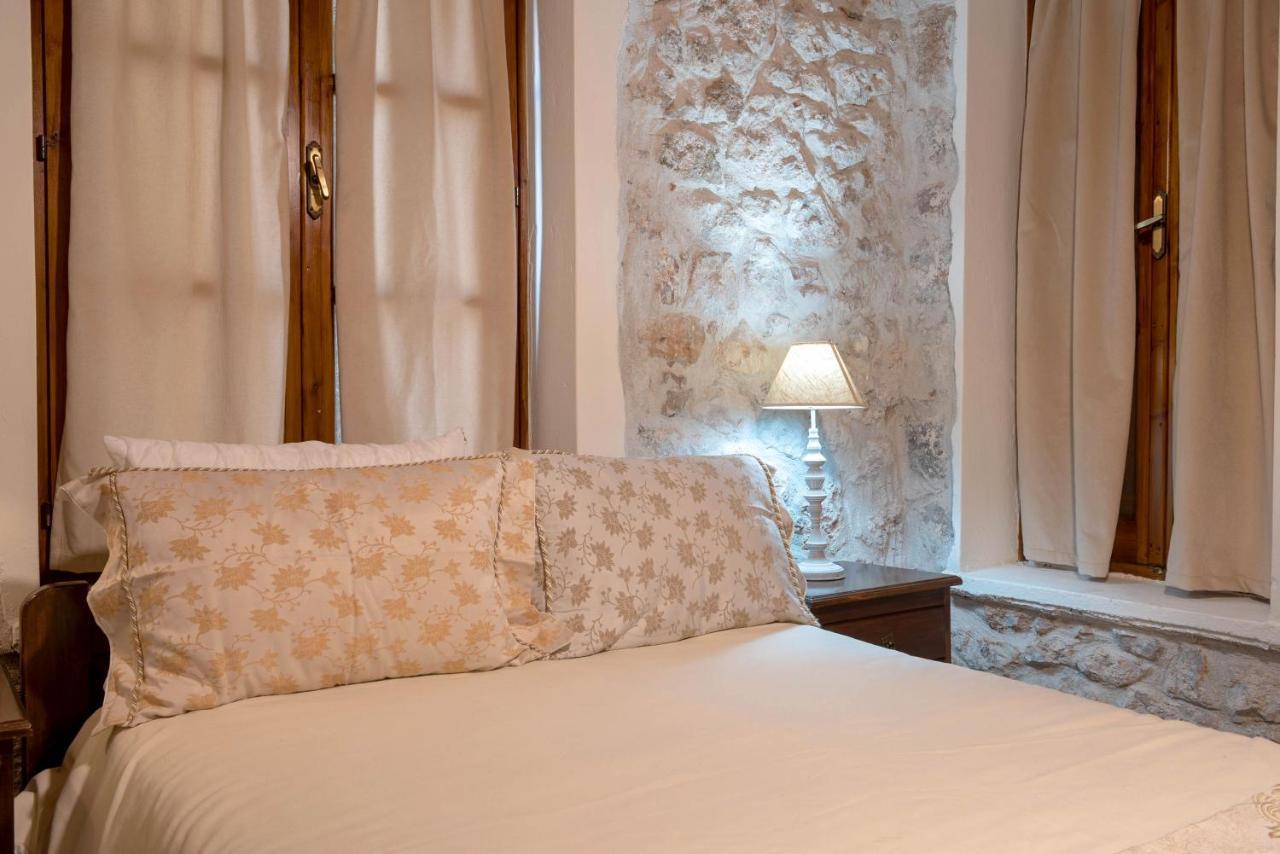 Apartment Lykovrisi *